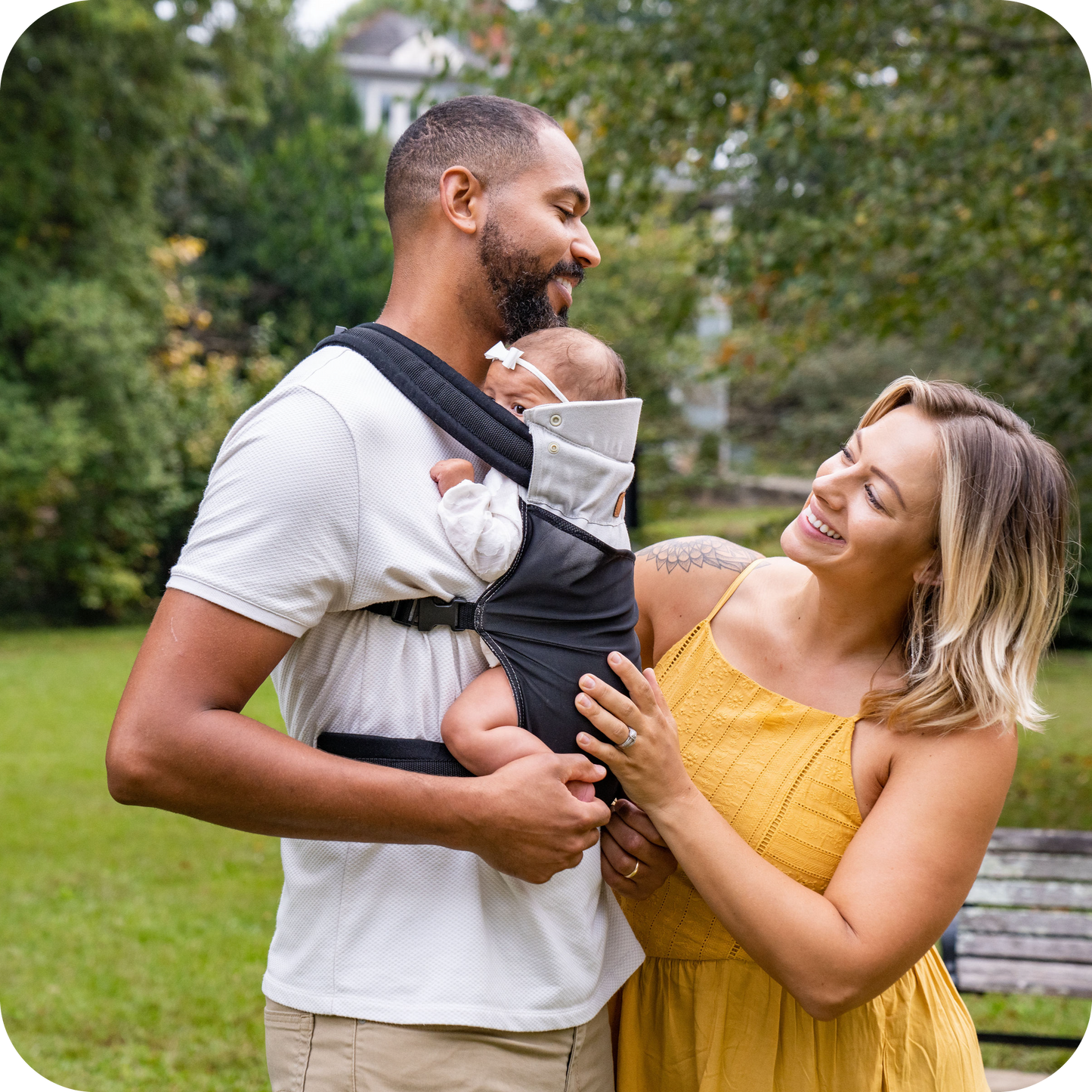 Adjustable baby carrier